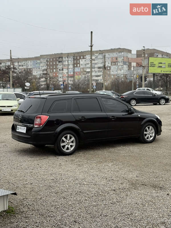 Универсал Opel Astra 2007 в Кропивницком