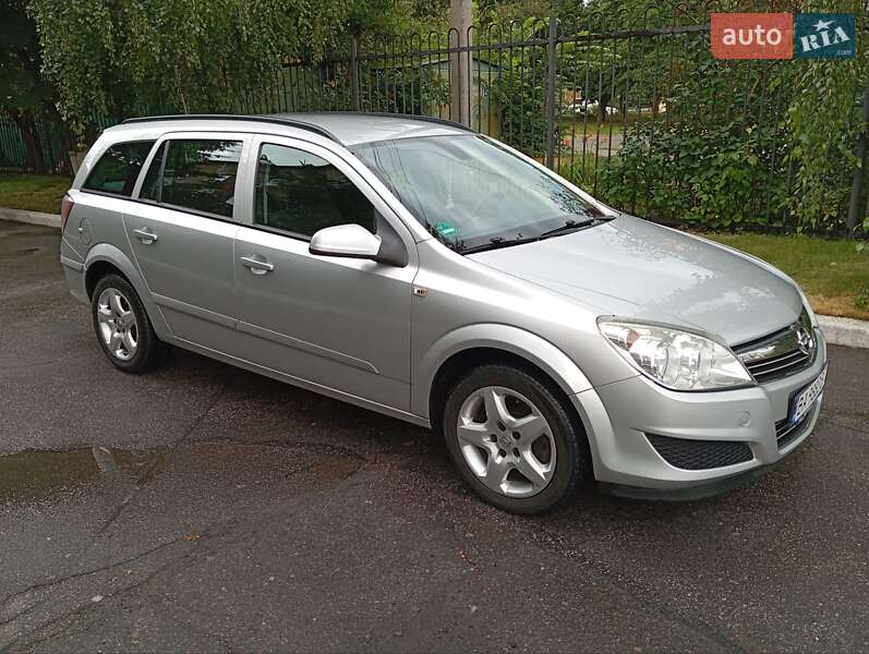 Універсал Opel Astra 2008 в Олександрії