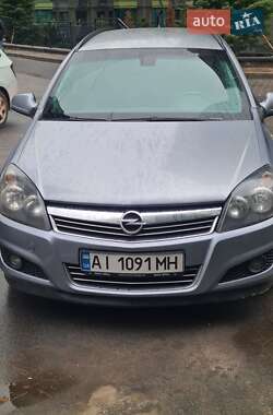 Универсал Opel Astra 2010 в Софиевской Борщаговке