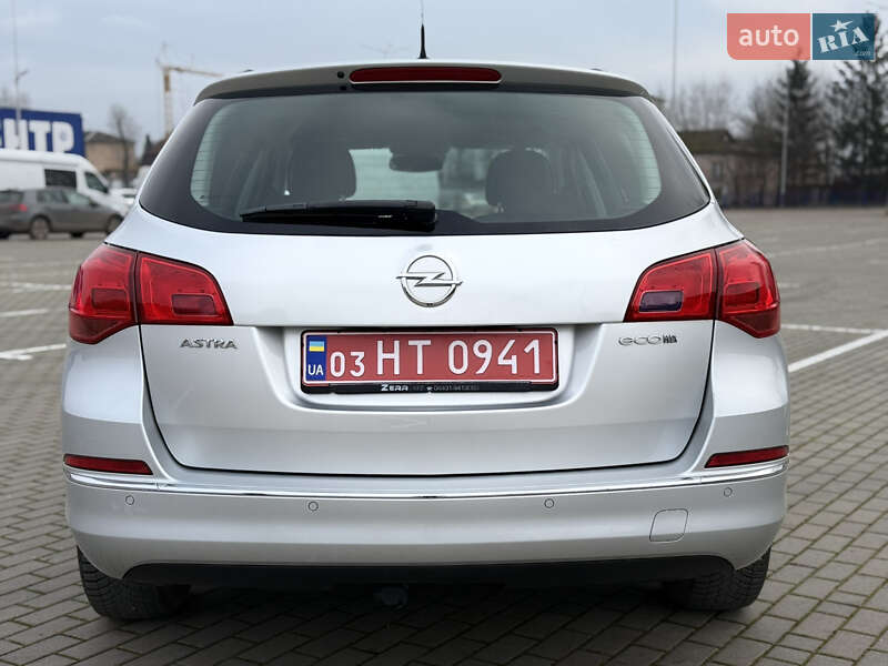 Универсал Opel Astra 2015 в Тернополе