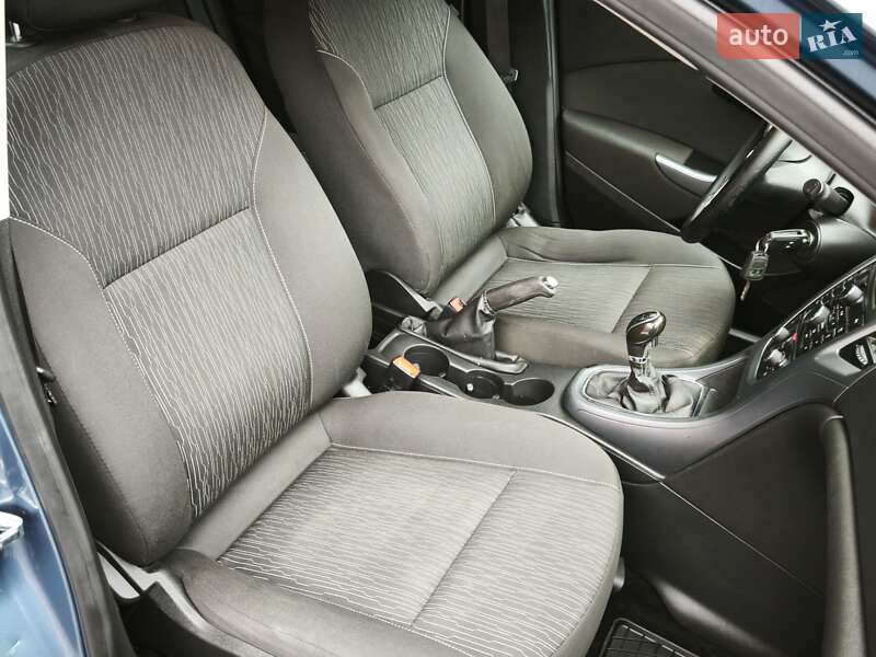 Универсал Opel Astra 2013 в Львове фото 35 Универсал Opel Astra 2013 в Львове