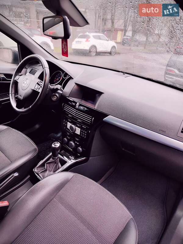 Універсал Opel Astra 2010 в Білій Церкві фото 23 Універсал Opel Astra 2010 в Білій Церкві