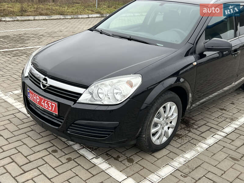 Універсал Opel Astra 2005 в Ковелі