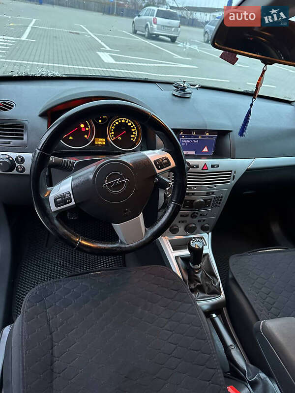 Універсал Opel Astra 2009 в Ковелі