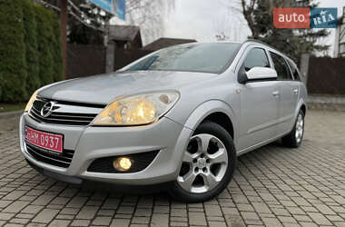 Универсал Opel Astra 2009 в Луцке