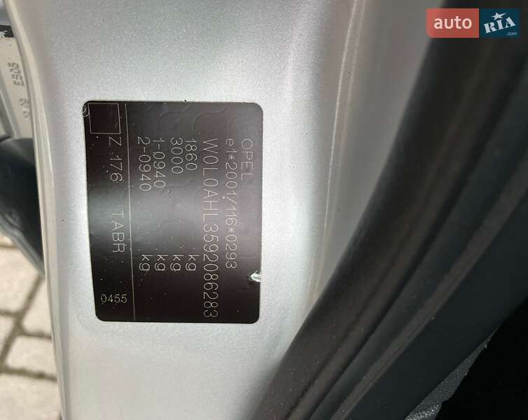 Універсал Opel Astra 2009 в Луцьку