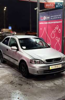 Хэтчбек Opel Astra 2000 в Киеве