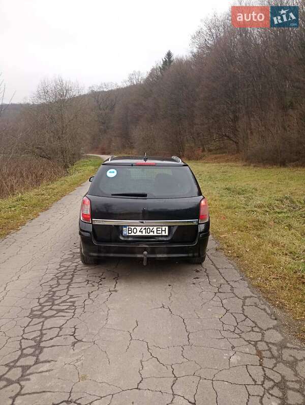 Універсал Opel Astra 2005 в Теребовлі
