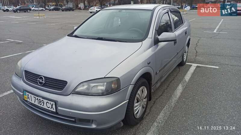 Opel Astra 2000