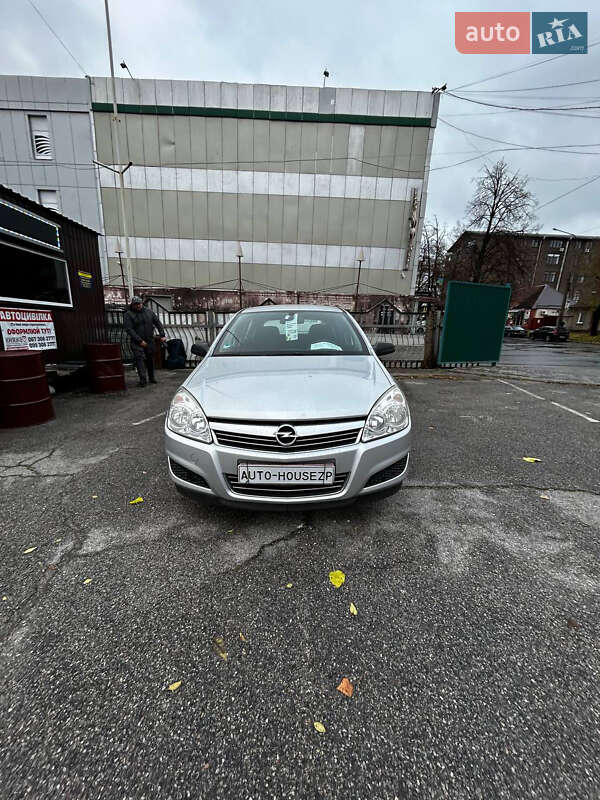 Opel Astra 2009