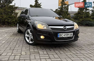 Хетчбек Opel Astra 2009 в Львові