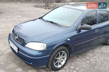 Седан Opel Astra 2004 в Днепре