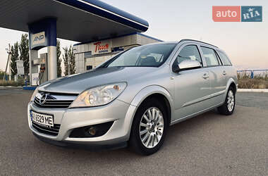 Універсал Opel Astra 2007 в Вільшанці