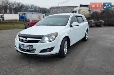 Универсал Opel Astra 2010 в Полтаве