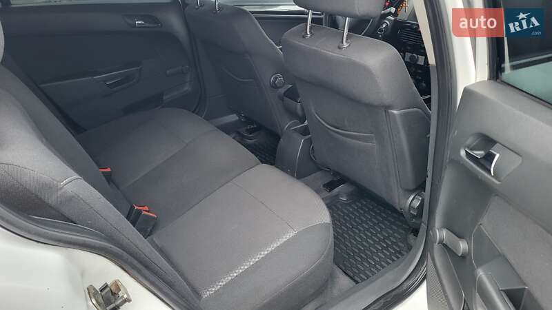 Універсал Opel Astra 2010 в Полтаві фото 49 Універсал Opel Astra 2010 в Полтаві
