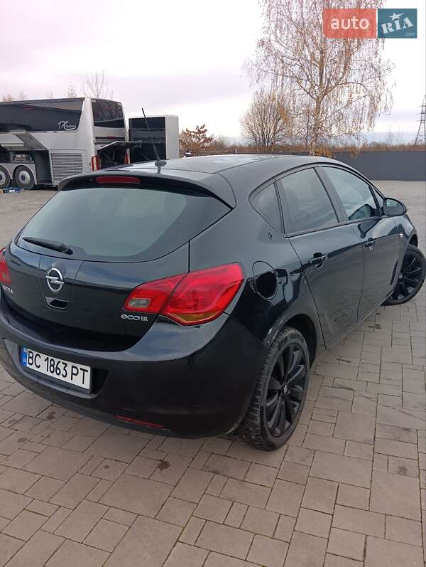 Хетчбек Opel Astra 2011 в Калуші фото 3 Хетчбек Opel Astra 2011 в Калуші