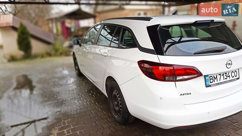 Универсал Opel Astra 2017 в Ахтырке