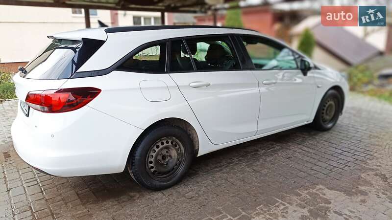 Универсал Opel Astra 2017 в Ахтырке