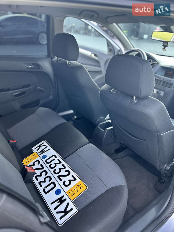 Універсал Opel Astra 2005 в Золочеві фото 48 Універсал Opel Astra 2005 в Золочеві