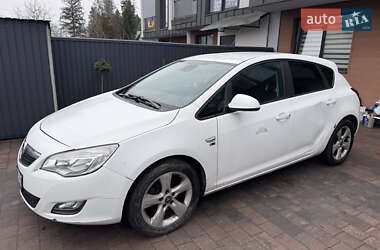 Хетчбек Opel Astra 2012 в Львові