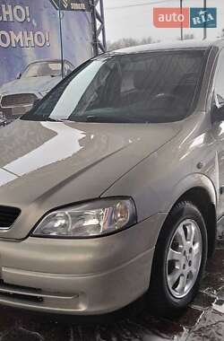 Седан Opel Astra 2006 в Покрові