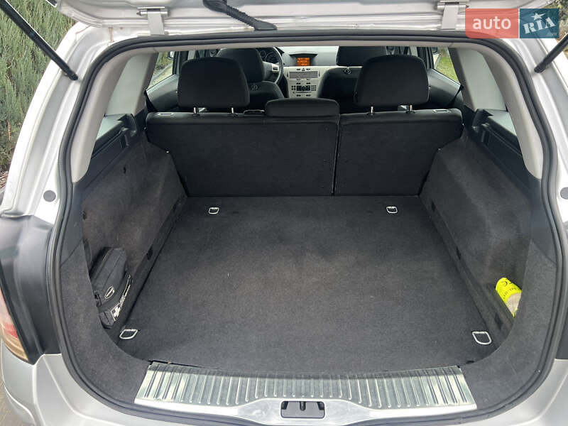 Універсал Opel Astra 2007 в Івано-Франківську