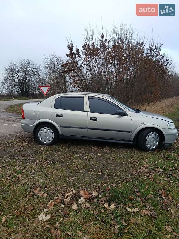 Opel Astra 2007