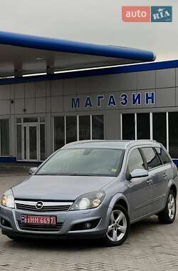 Універсал Opel Astra 2009 в Луцьку