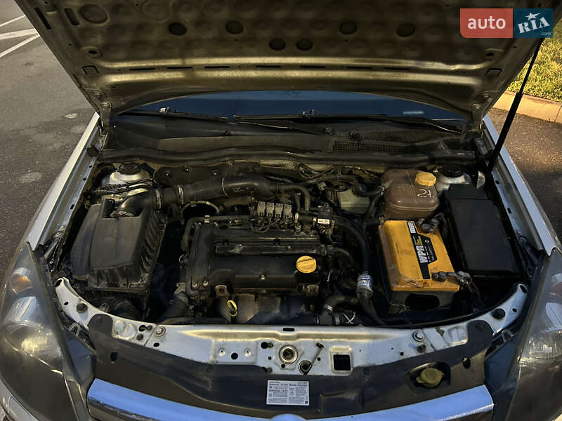 Хэтчбек Opel Astra 2005 в Виннице