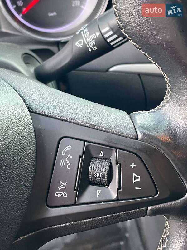 Универсал Opel Astra 2019 в Лановцах