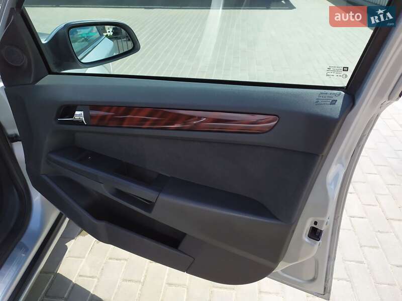 Універсал Opel Astra 2005 в Самборі