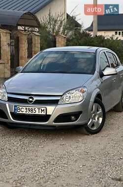 Хетчбек Opel Astra 2014 в Коломиї