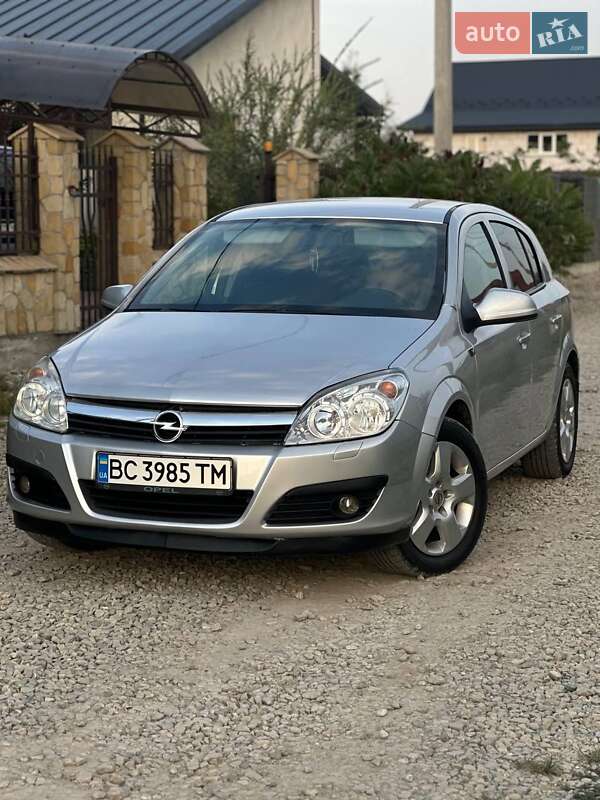 Opel Astra 2014 Opel Astra 2014