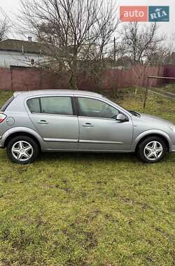 Хэтчбек Opel Astra 2005 в Нежине