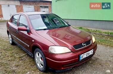 Хэтчбек Opel Astra 1998 в Надворной