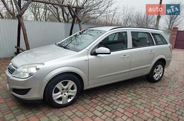 Універсал Opel Astra 2008 в Прилуках