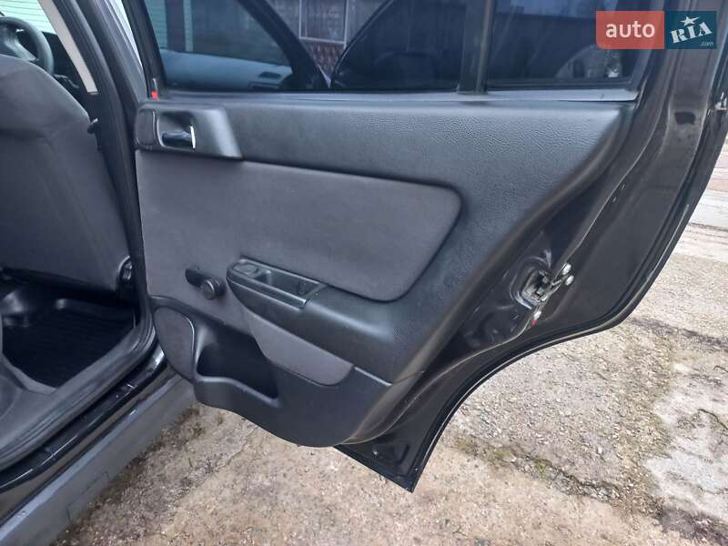 Седан Opel Astra 2008 в Шостке