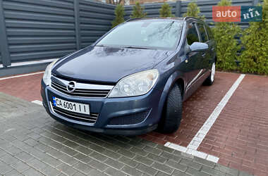 Універсал Opel Astra 2009 в Черкасах