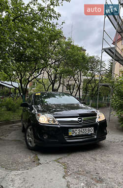 Хэтчбек Opel Astra 2008 в Львове