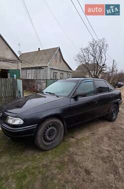 Седан Opel Astra 1996 в Куриловке