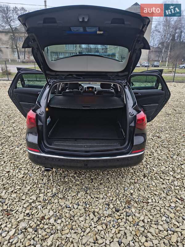 Універсал Opel Astra 2012 в Калуші