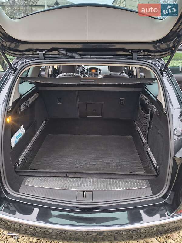 Універсал Opel Astra 2012 в Калуші