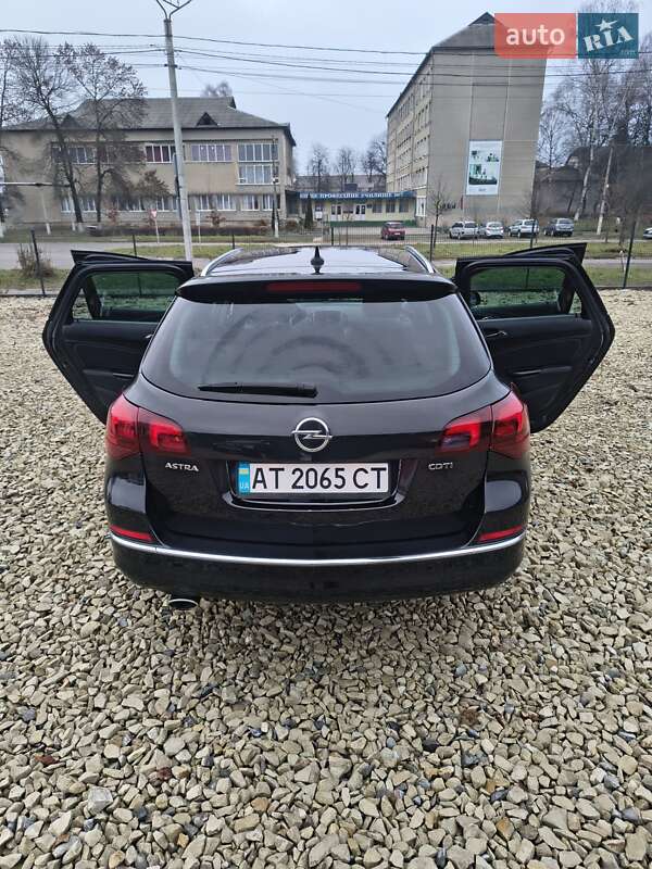 Універсал Opel Astra 2012 в Калуші