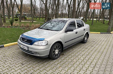 Седан Opel Astra 2008 в Александрие