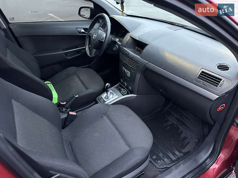 Хэтчбек Opel Astra 2006 в Черновцах фото 12 Хэтчбек Opel Astra 2006 в Черновцах
