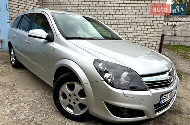 Універсал Opel Astra 2009 в Миколаєві