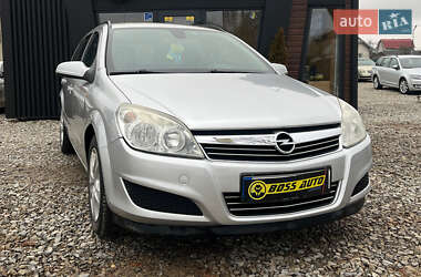 Універсал Opel Astra 2009 в Коломиї