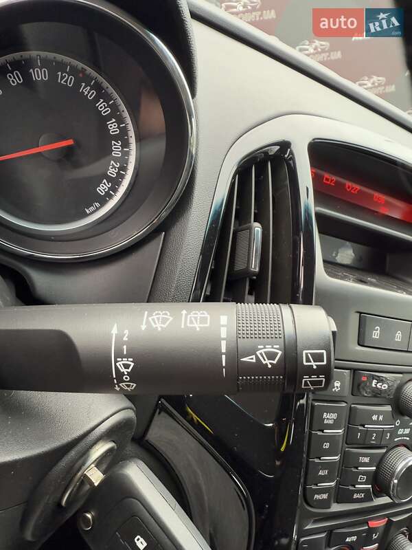 Универсал Opel Astra 2011 в Сумах