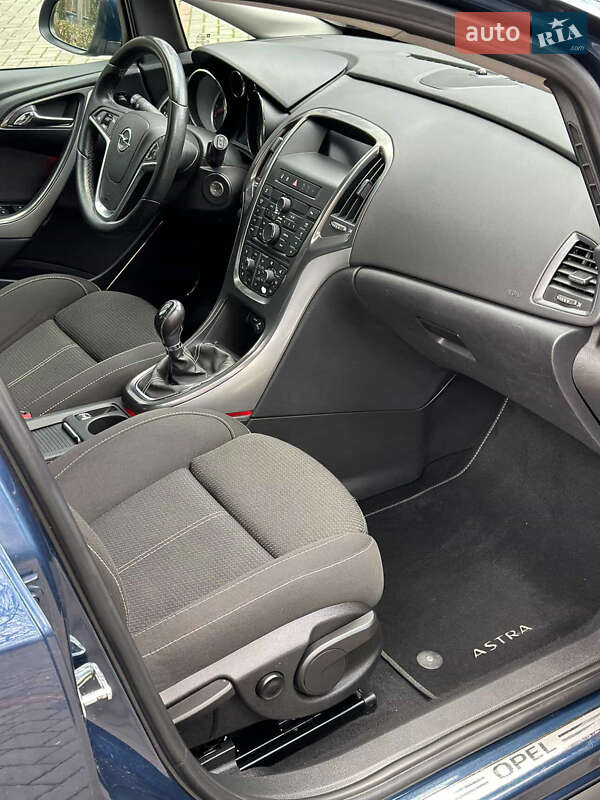 Хэтчбек Opel Astra 2011 в Луцке фото 26 Хэтчбек Opel Astra 2011 в Луцке