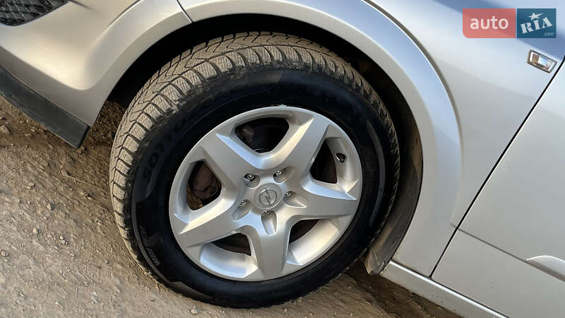 Седан Opel Astra 2008 в Ужгороде